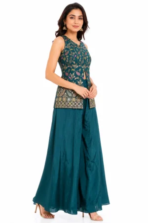 Home 14 Corset palazzo